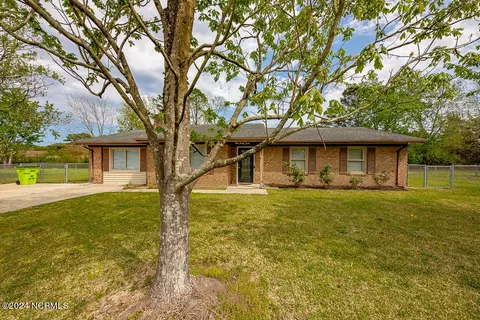 128 Glen Dr, Havelock, NC 28532