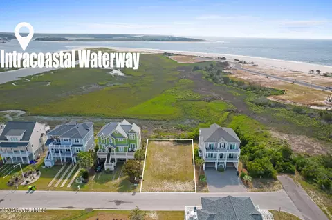 4 Baywatch Dr, Ocean Isle Beach, NC 28469