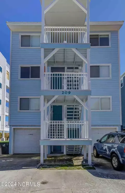 209 Carolina Beach Ave S #B2, Carolina Beach, NC 28428