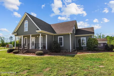 3736 Bell Arthur Rd, Greenville, NC 27834