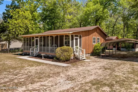 2536 Bessemer Dr SW, Supply, NC 28462