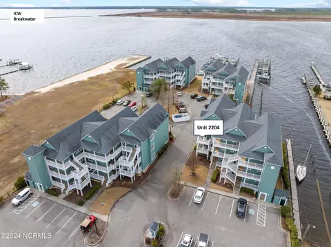 2204 Day Beacon Dr, Belhaven, NC 27810