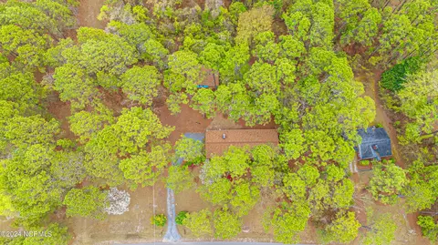 Exterior - 605 Park Dr, Aberdeen, NC 28315 photo 6 of 17