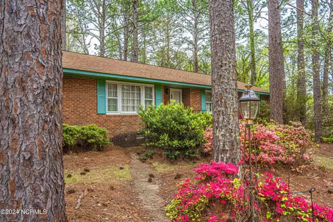 Exterior - 605 Park Dr, Aberdeen, NC 28315 photo 11 of 17