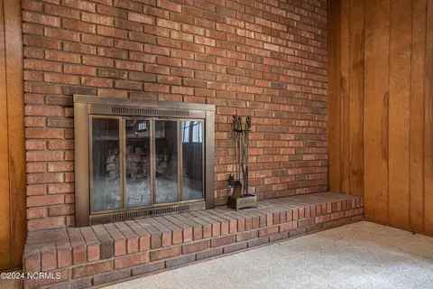 Exterior - 605 Park Dr, Aberdeen, NC 28315 photo 2 of 17