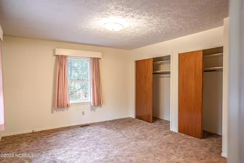 Bedroom - 605 Park Dr, Aberdeen, NC 28315 photo 2 of 7