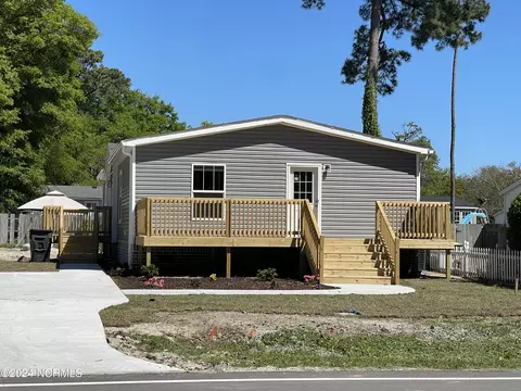 1205 Beach Dr, Sunset Beach, NC 28468