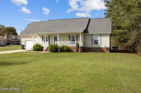 401 Trappers Wood Dr, Goldsboro, NC 27530