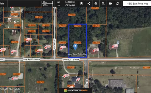4513 Sam Potts Hwy, Hallsboro, NC 28442