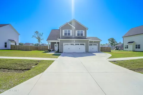 607 Ranch Hand Ln, Jacksonville, NC 28546