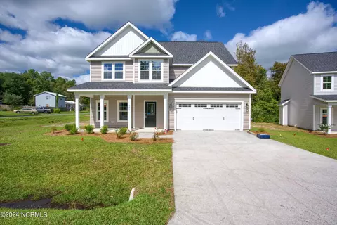 101 Creek Bluff Rd, Newport, NC 28570