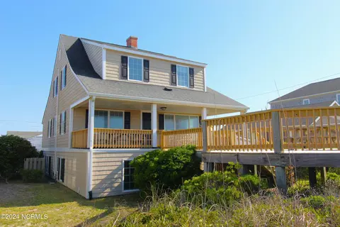 216 E Boardwalk Blvd, Atlantic Beach, NC 28512