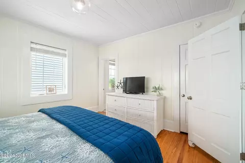 Bedroom - 216 E Boardwalk Blvd, Atlantic Beach, NC 28512 photo 4 of 18