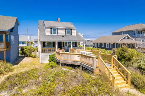 Exterior - 216 E Boardwalk Blvd, Atlantic Beach, NC 28512 photo 4 of 9