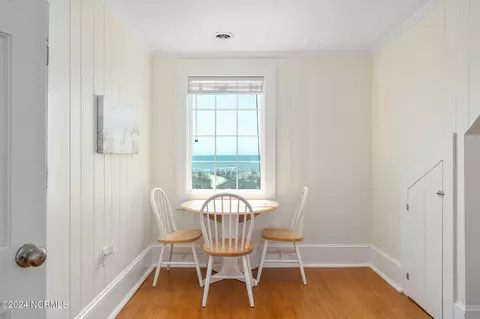 Dining - 216 E Boardwalk Blvd, Atlantic Beach, NC 28512 photo 4 of 6