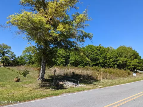 110 Harbour Dr, Hubert, NC 28539 photo 4