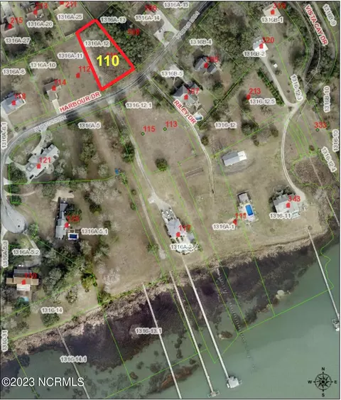 110 Harbour Dr, Hubert, NC 28539 photo 6