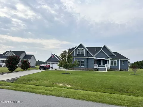 464 Pointe Vista Dr, Elizabeth City, NC 27909