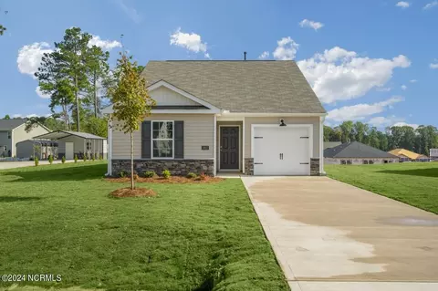 1415 N Wilshire Ct, Kinston, NC 28504