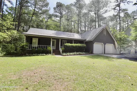 30101 Rock Ridge Rd, Wagram, NC 28396