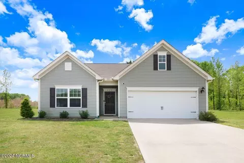 219 Settlers Pointe Dr, Pikeville, NC 27863