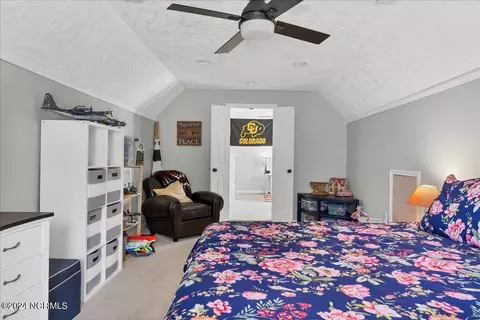 Bedroom - 100 Rutledge Ln, Pinehurst, NC 28374 photo 9 of 11