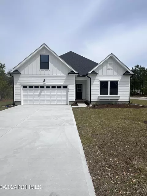 3014 Old Berwick St SW, Shallotte, NC 28470