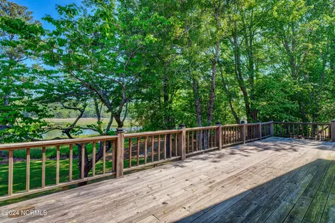 Exterior - 113 White Heron Cove Rd, Hampstead, NC 28443 photo 5 of 26