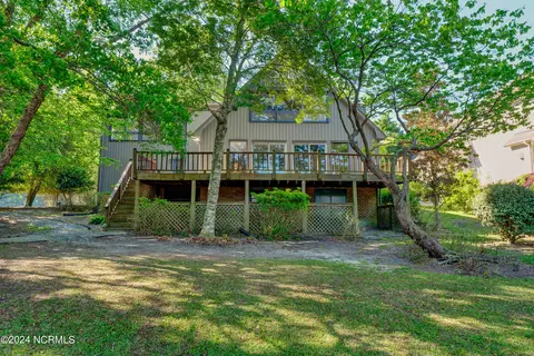 Exterior - 113 White Heron Cove Rd, Hampstead, NC 28443 photo 2 of 26
