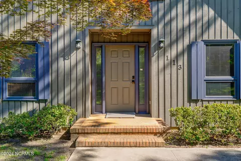 Entry Way - 113 White Heron Cove Rd, Hampstead, NC 28443 photo 2 of 2