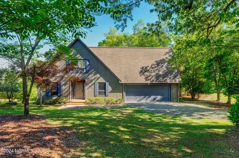 Exterior - 113 White Heron Cove Rd, Hampstead, NC 28443 photo 8 of 26