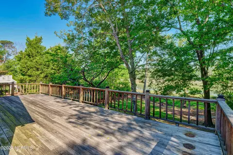 Exterior - 113 White Heron Cove Rd, Hampstead, NC 28443 photo 11 of 26