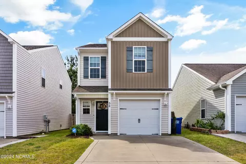 58 Thornbury Dr, Rocky Point, NC 28457
