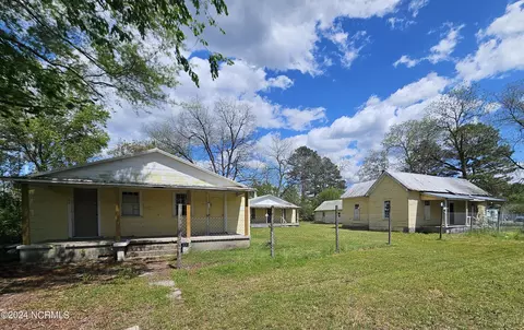 109 111 Bell St, Enfield, NC 27823