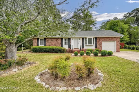 226 Mohican Trl, Wilmington, NC 28409