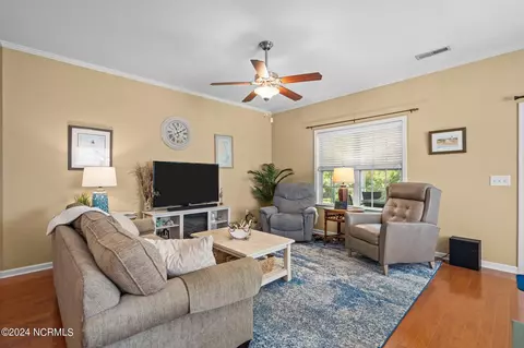 103 Penquin Pl, Hampstead, NC 28443 photo 19
