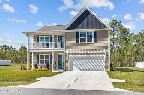216 Salt Meadow Ln, Newport, NC 28570