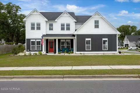 Exterior - 281 Sparrows Bnd, Hampstead, NC 28443 photo 2 of 10