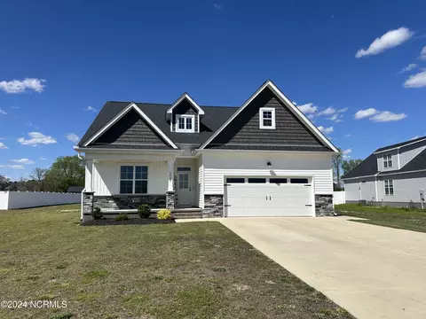1912 Waylen Dr, Greenville, NC 27834