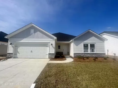 566 Tullimore Ln, Calabash, NC 28467