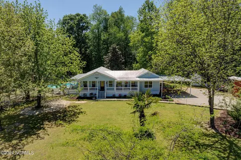 242 Fox Hollow Rd, Willard, NC 28478