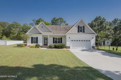 145 Bobwhite Cir, Cape Carteret, NC 28584