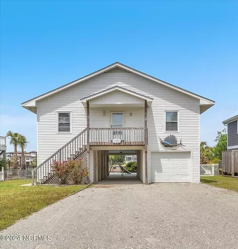 2306 E Yacht Dr, Oak Island, NC 28465