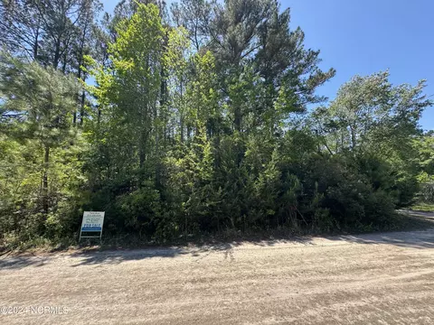 327 Turkey St SW, Shallotte, NC 28470
