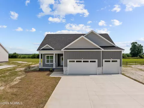 545 Workhorse Ln, Ayden, NC 28513