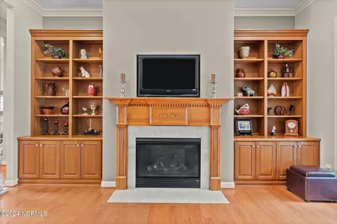 Living - 21 Lasswade Dr, Pinehurst, NC 28374 photo 4 of 6