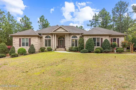 21 Lasswade Dr, Pinehurst, NC 28374
