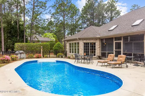 Exterior - 21 Lasswade Dr, Pinehurst, NC 28374 photo 4 of 7