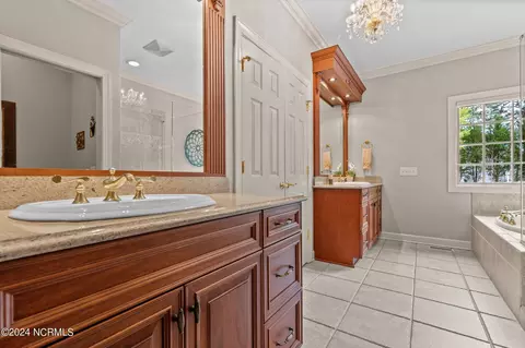 Bath - 21 Lasswade Dr, Pinehurst, NC 28374 photo 2 of 4