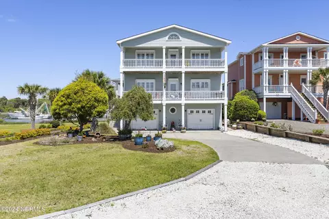 114 Golden Dune Way, Holden Beach, NC 28462